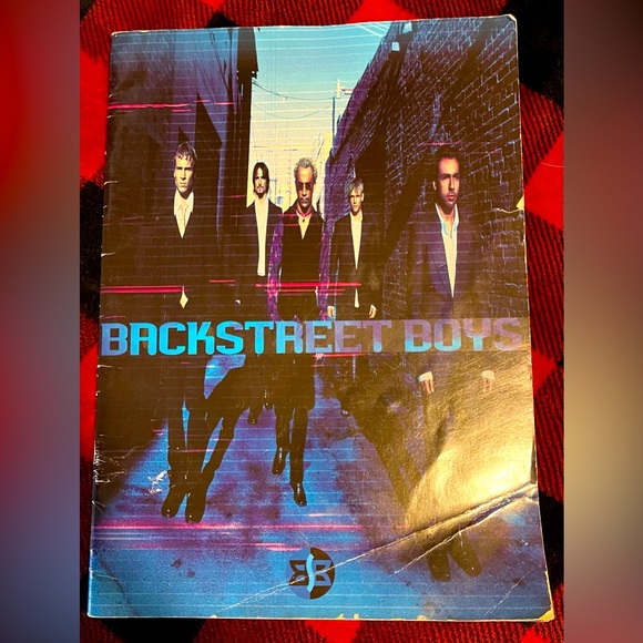 ❤️RARE AND COLLECTIBLE BACKSTREET BOYS❤️BLACK &BLUE Poster Book❤️Fantastic Buy❤️ - Picture 3 of 16